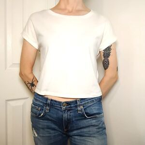 H&M DIVIDED Round Neck Crop Tee Size Small White